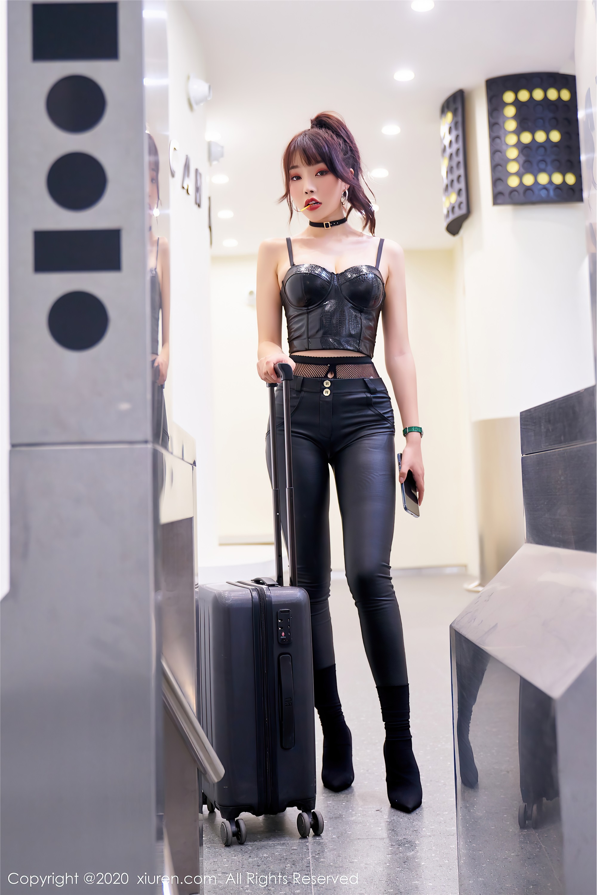 XiuRen秀人网 2020.12.21 No.2921 芝芝Booty